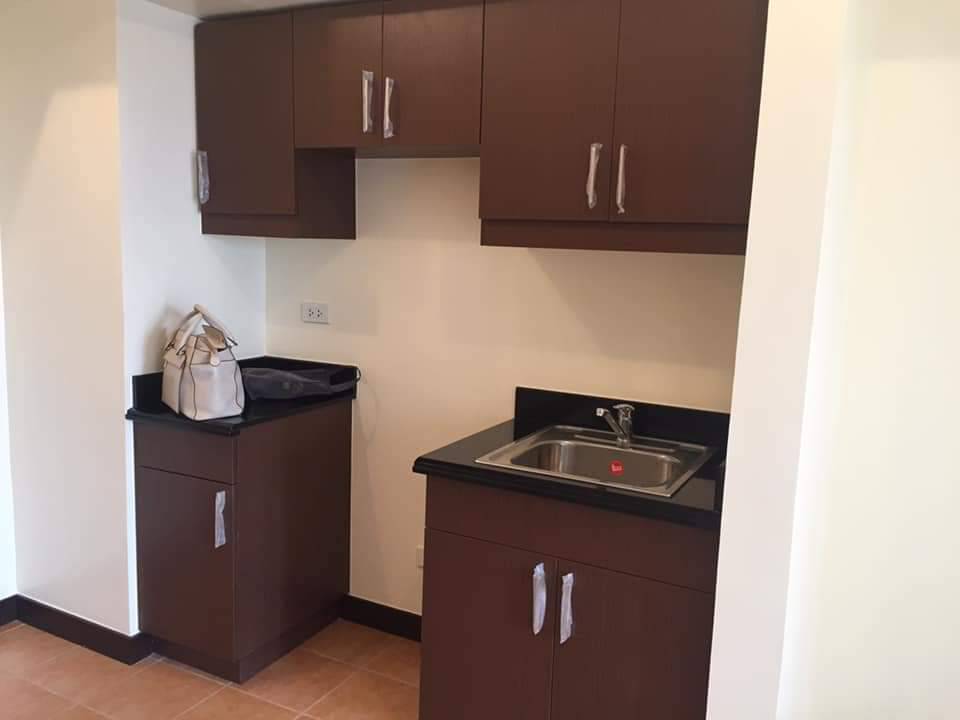 Studio Unit with Balcony 