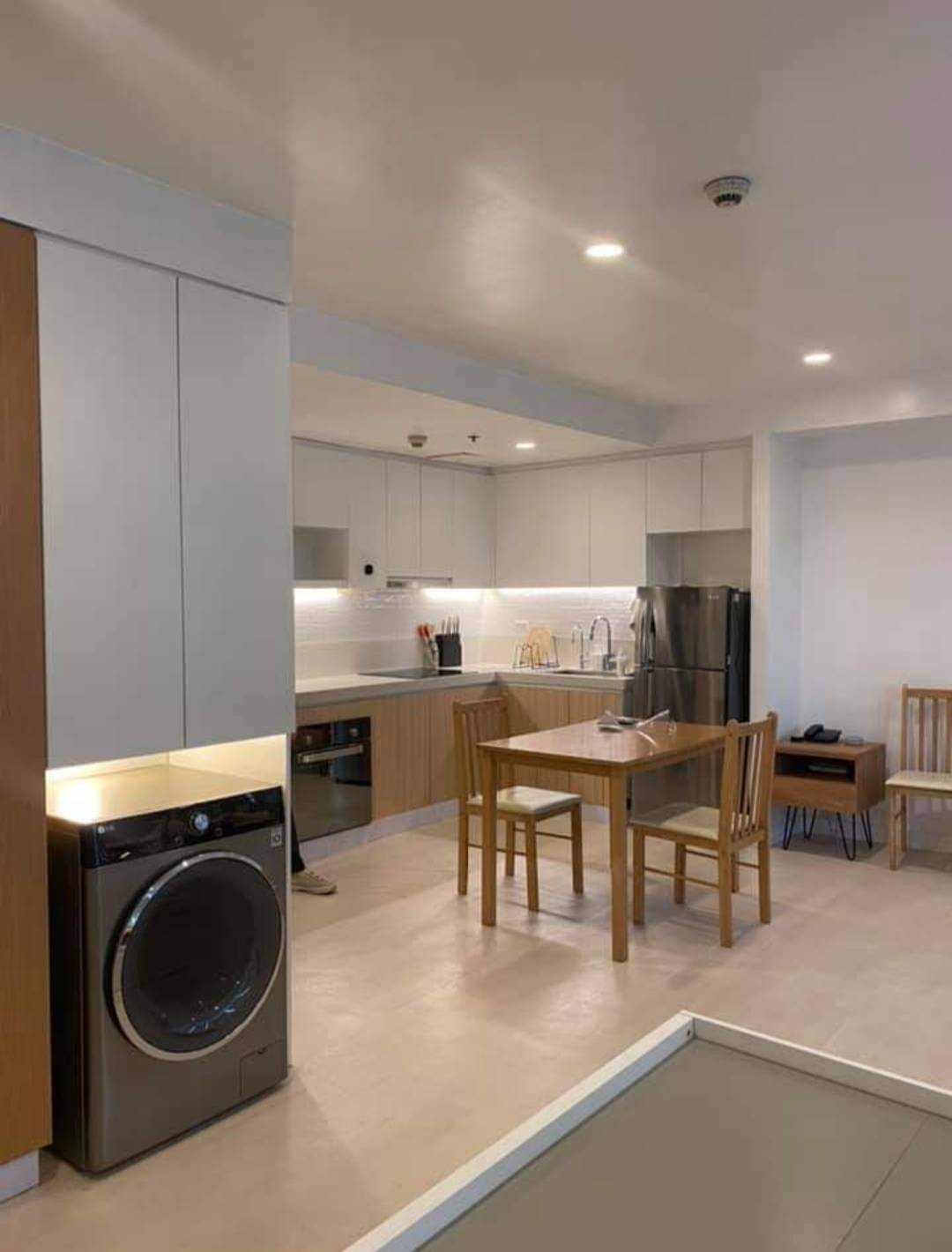 Fully Furnished Smart Home Condo 