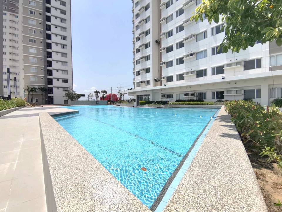 South Park District Studio Unit for Rent