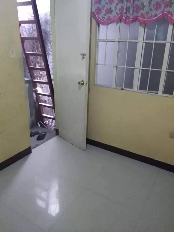 Room For Rent at Batasan Hills