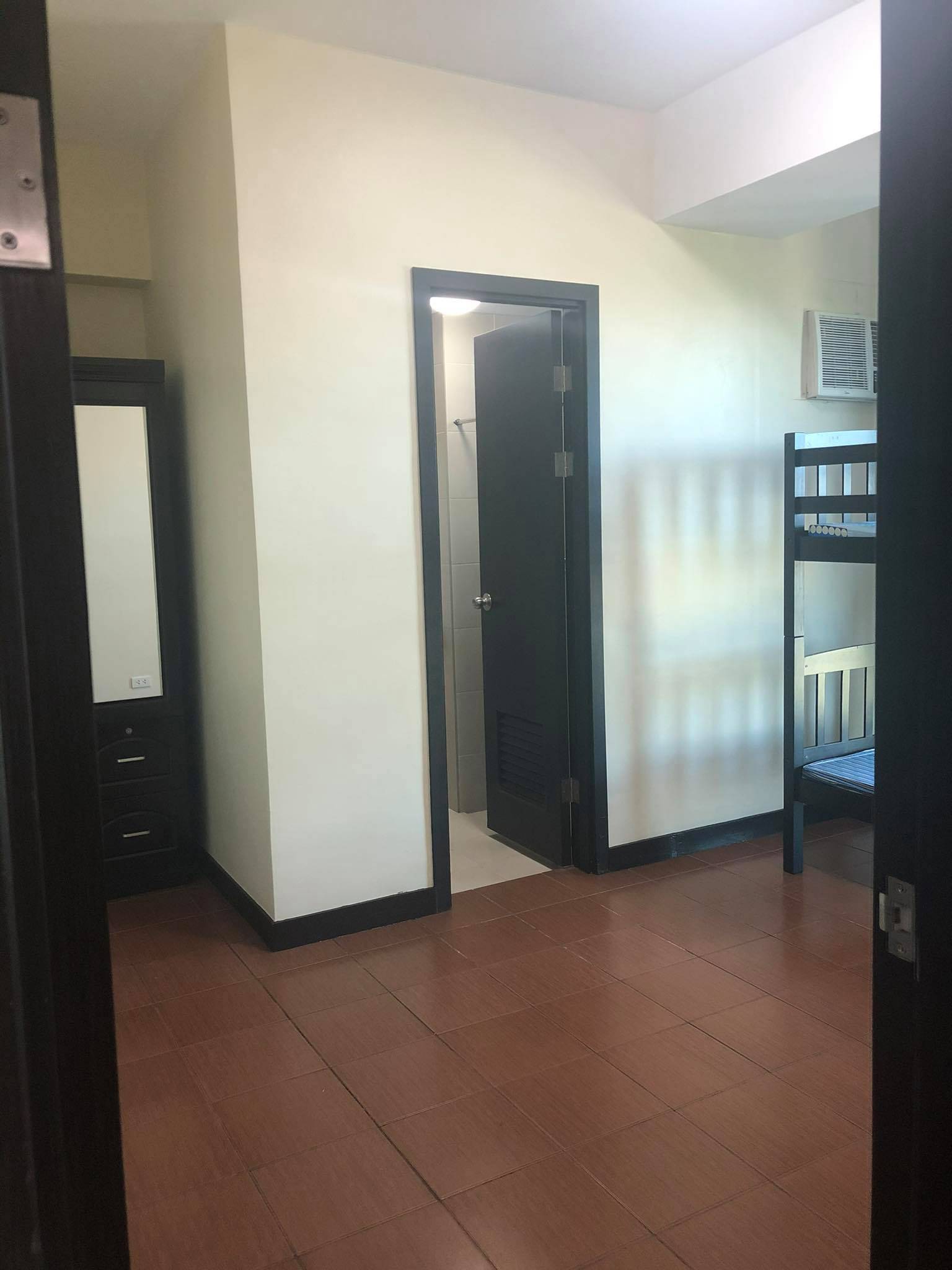 2BR Unit For Rent At San Lorenzo Place