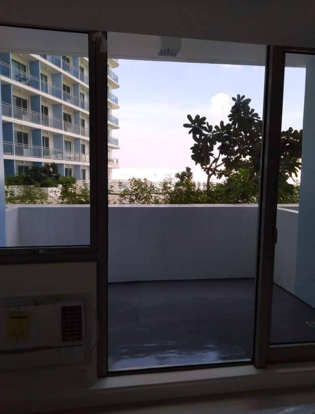 1BR Condo For Rent at Azure Bahamas