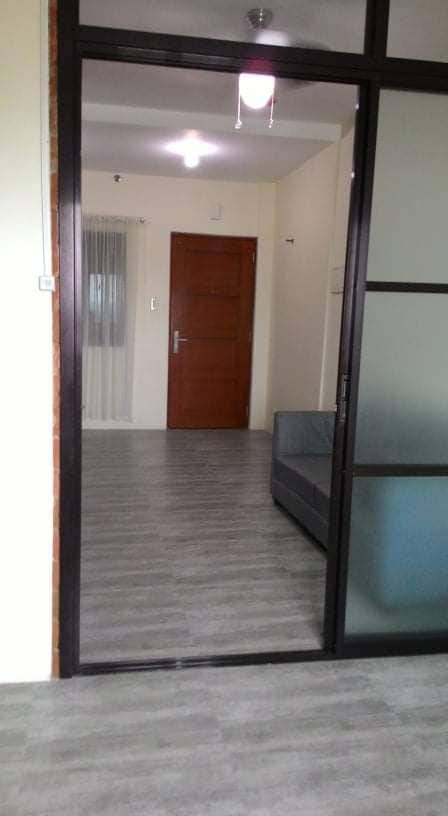 1 BR Condo Unit at Acacia Escalades
