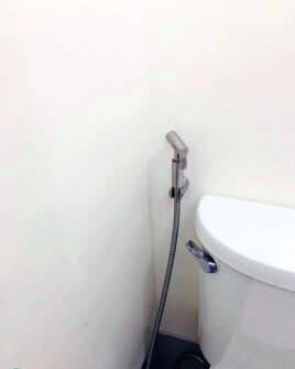 Female Tenants In 878 España Tower