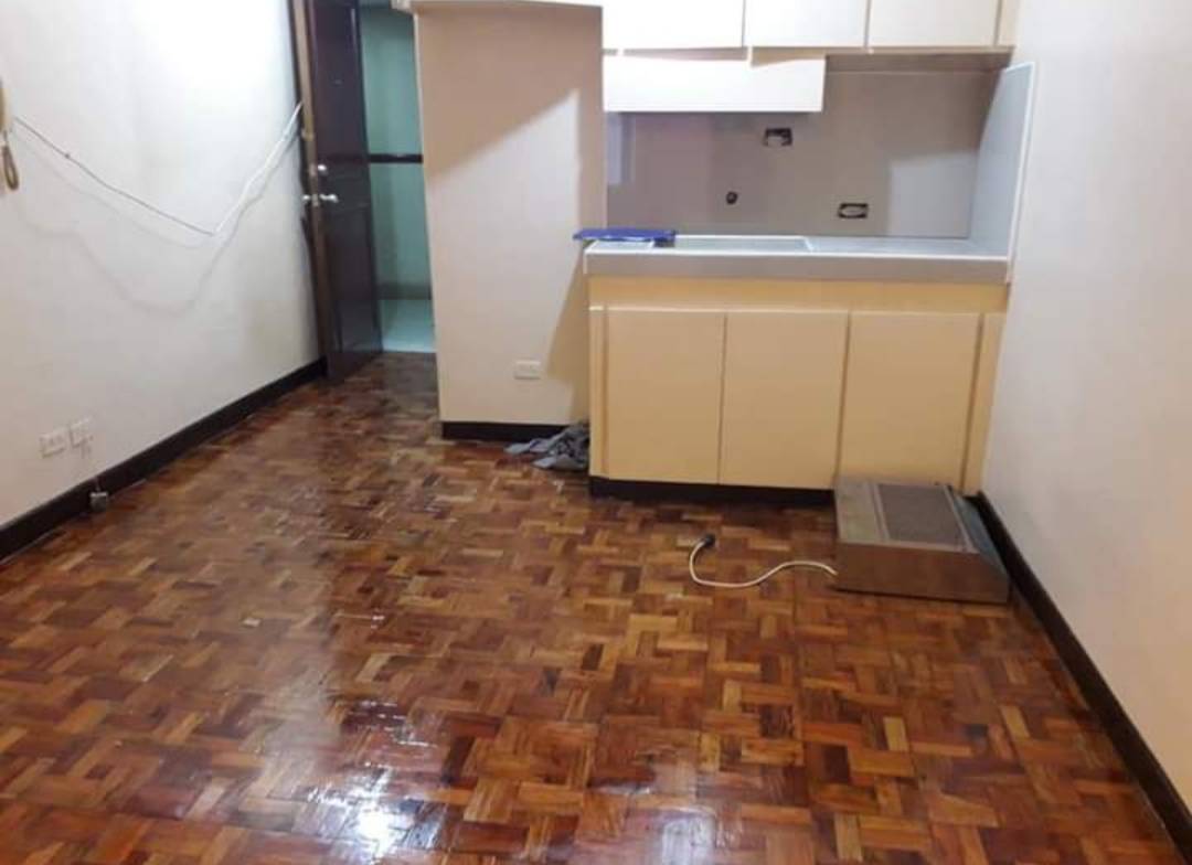 Semi Furnished Studio Unit For Rent