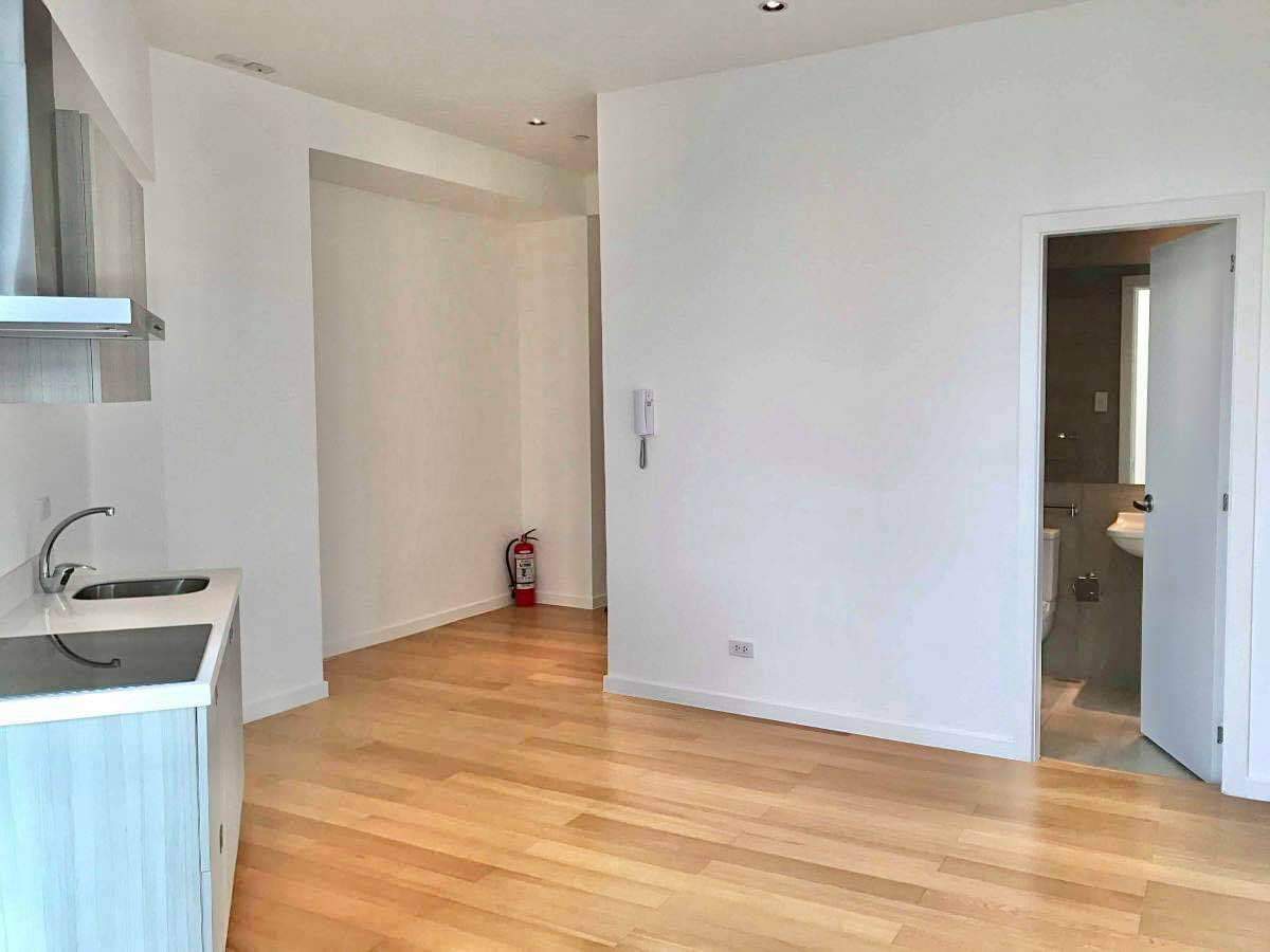 2BR Condo For Rent with Parking