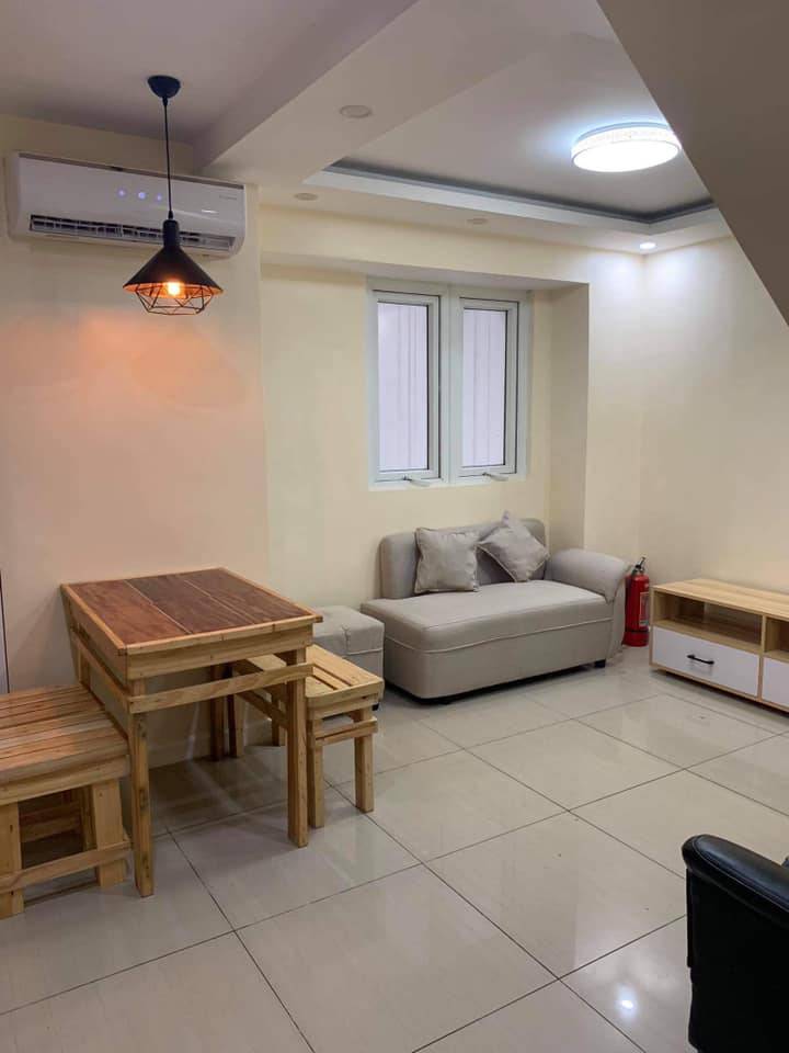 2 BR Unit For Rent At Victoria De Makati