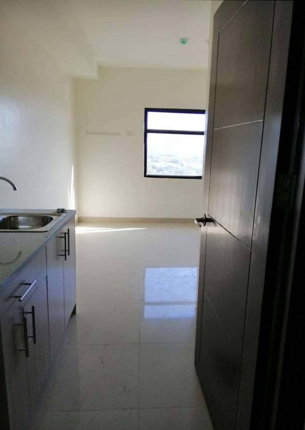 Condo For Rent at Casa Mira Towers