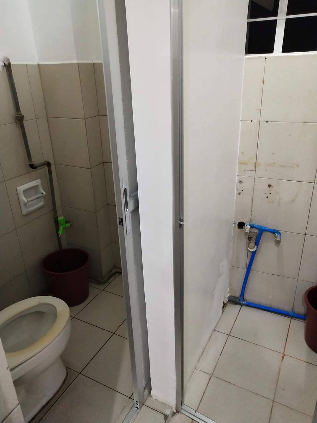 Female Bedspacer near MRT Shaw 