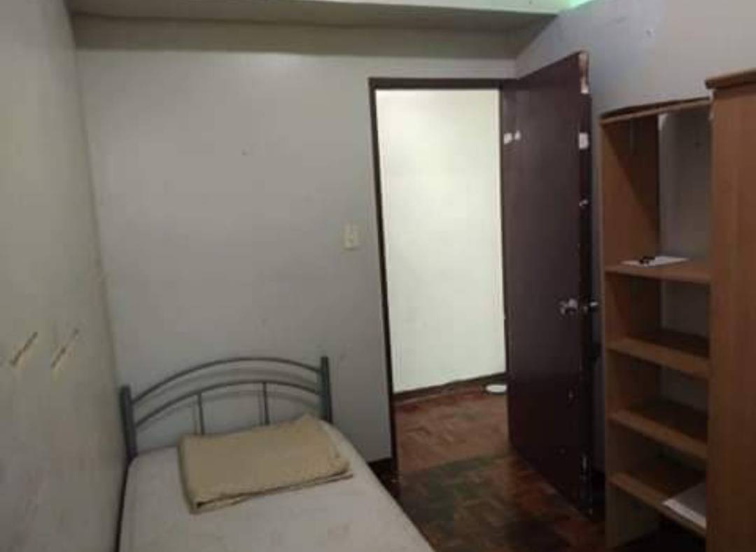 2BR Condo with Balcony For Rent