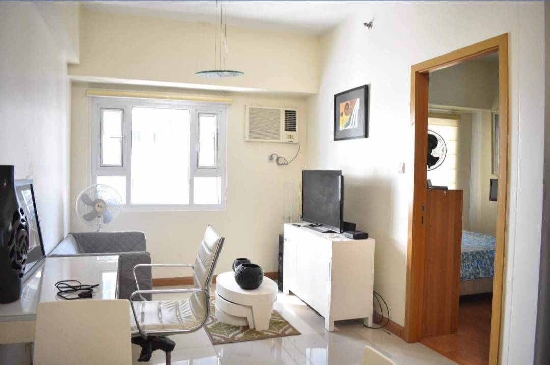 1BR with Balcony For Lease at Trion BGC