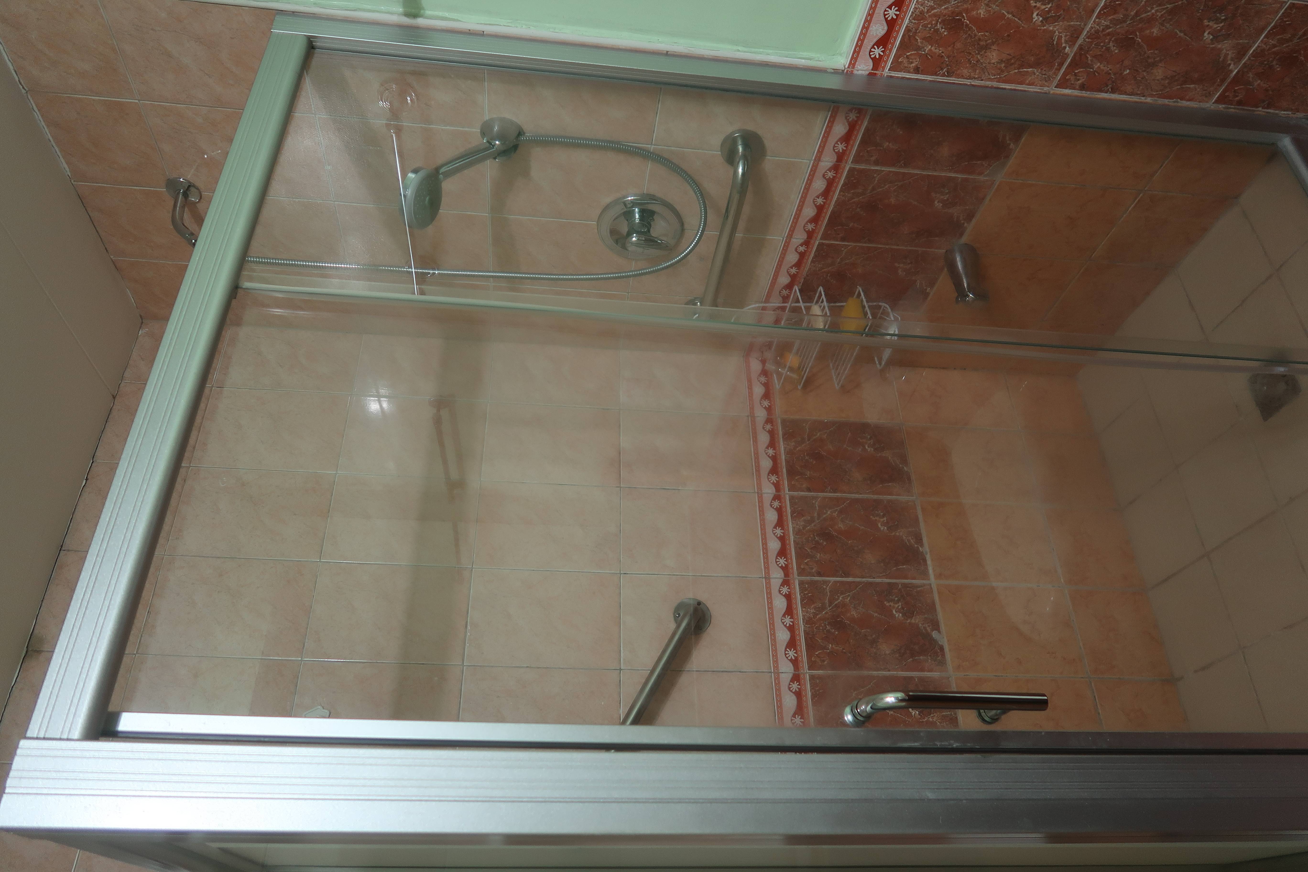 Fully Furnished Studio unit Greenhills