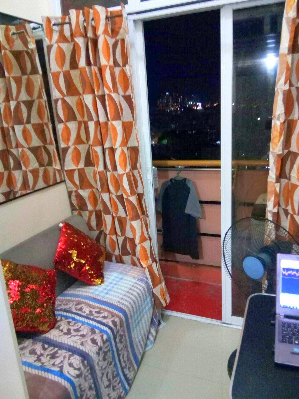 2BR Loft with Balcony Unit For Rent