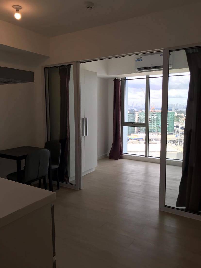 Unit For Rent In Azure Residences