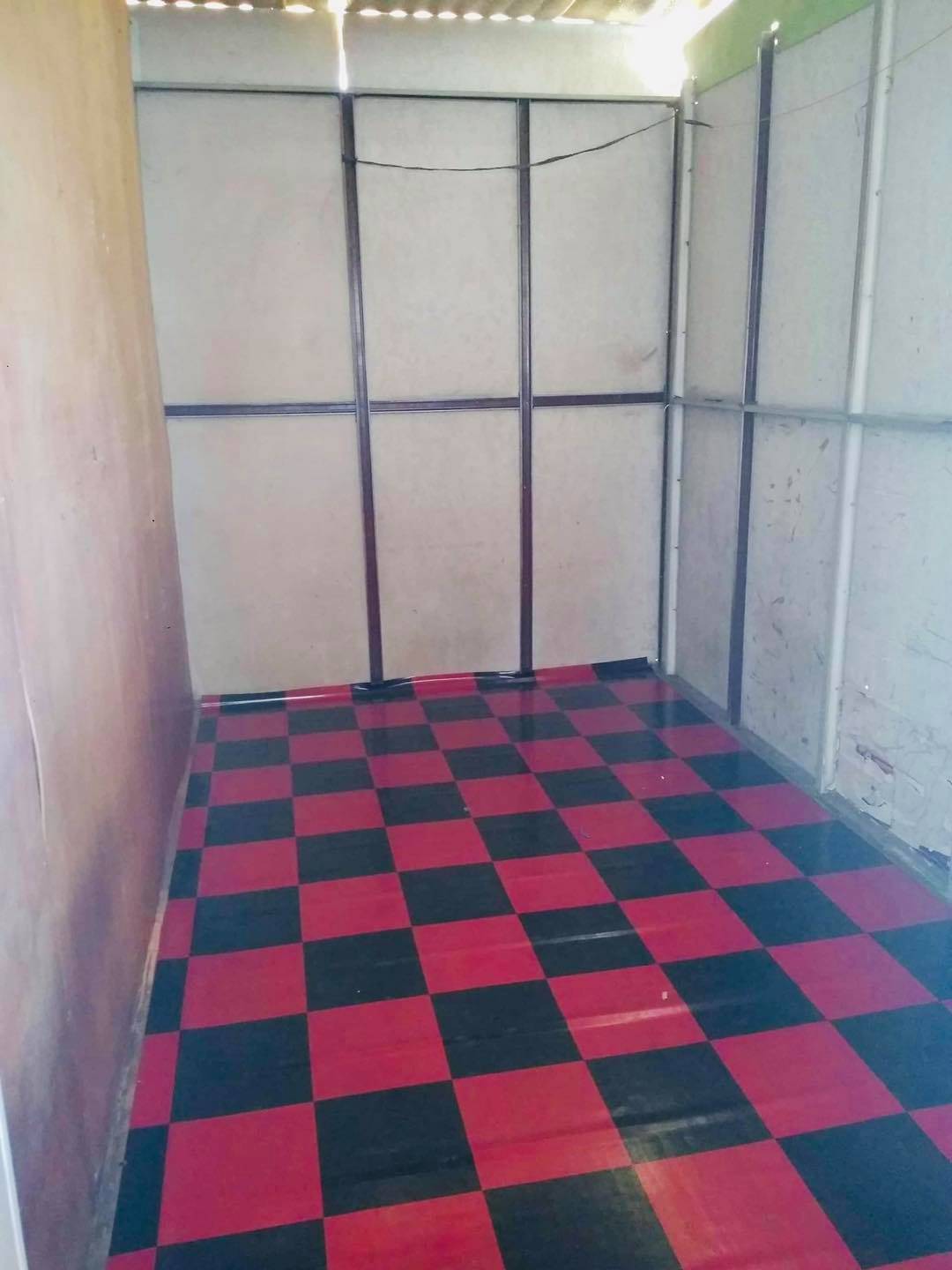 Yen’s Laguna Apartments