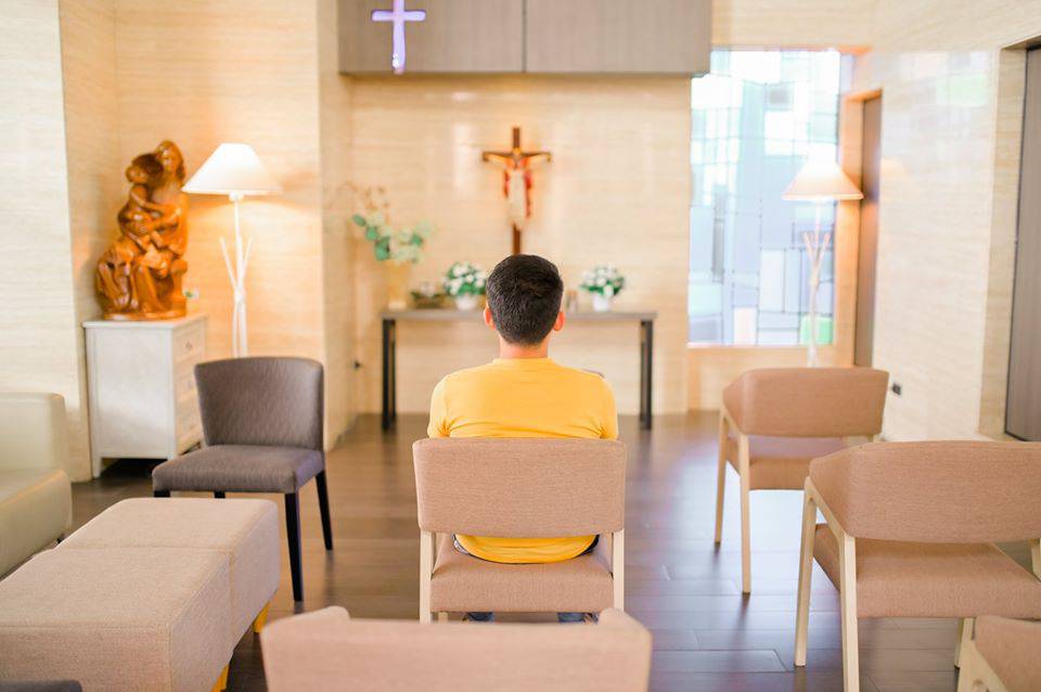 Condo in front of UST (along Espana)