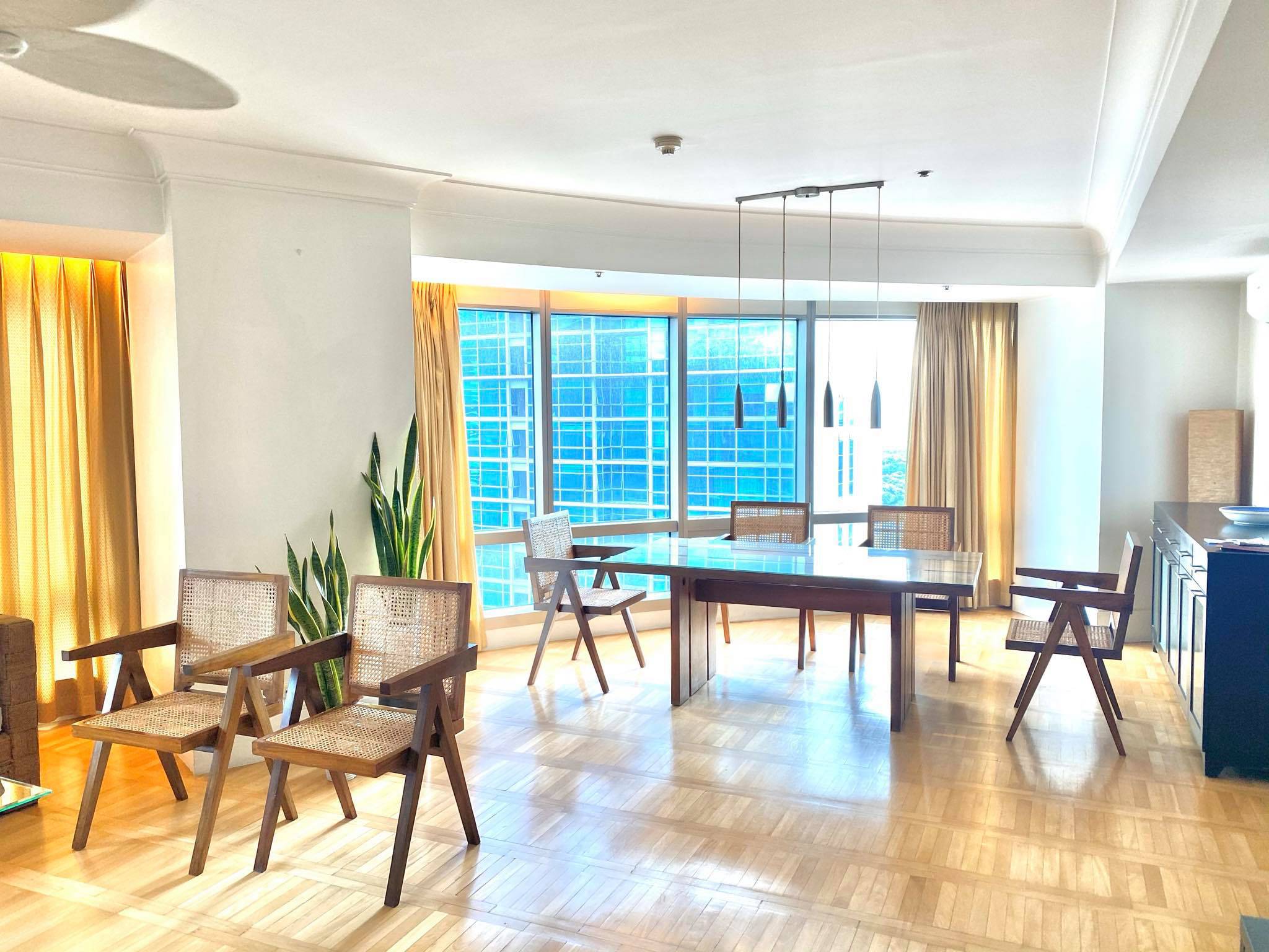 Unit For Rent At One McKinley Place