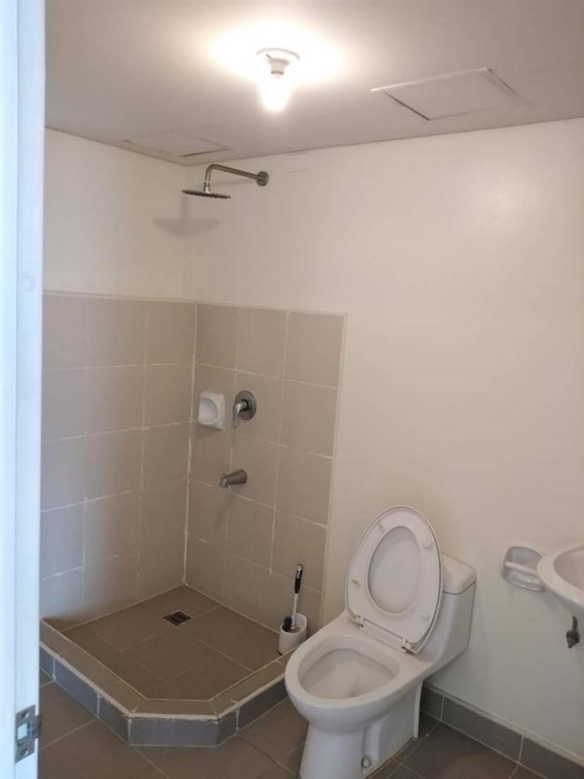 1BR Condo Unit For Rent At Avida Towers