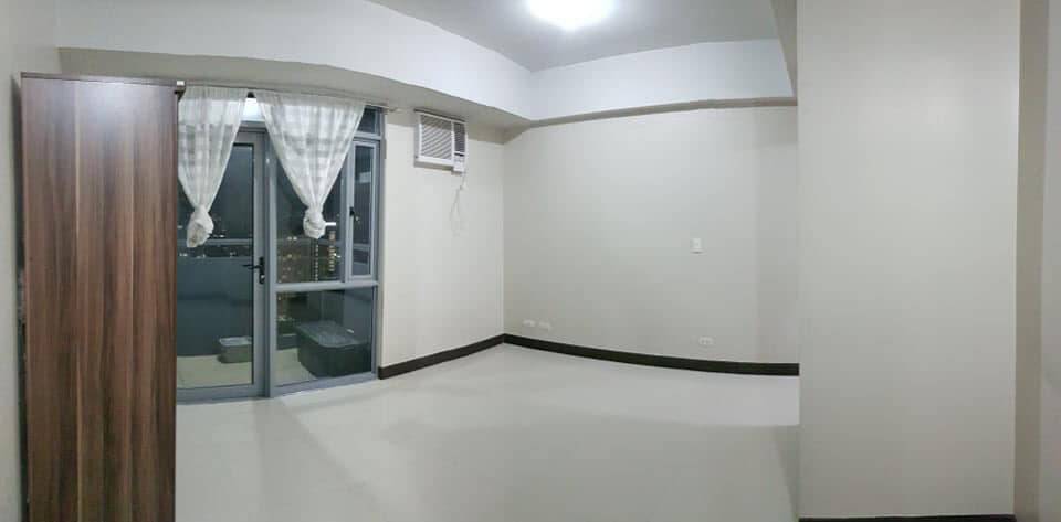 Condo for rent Manhattan Heights