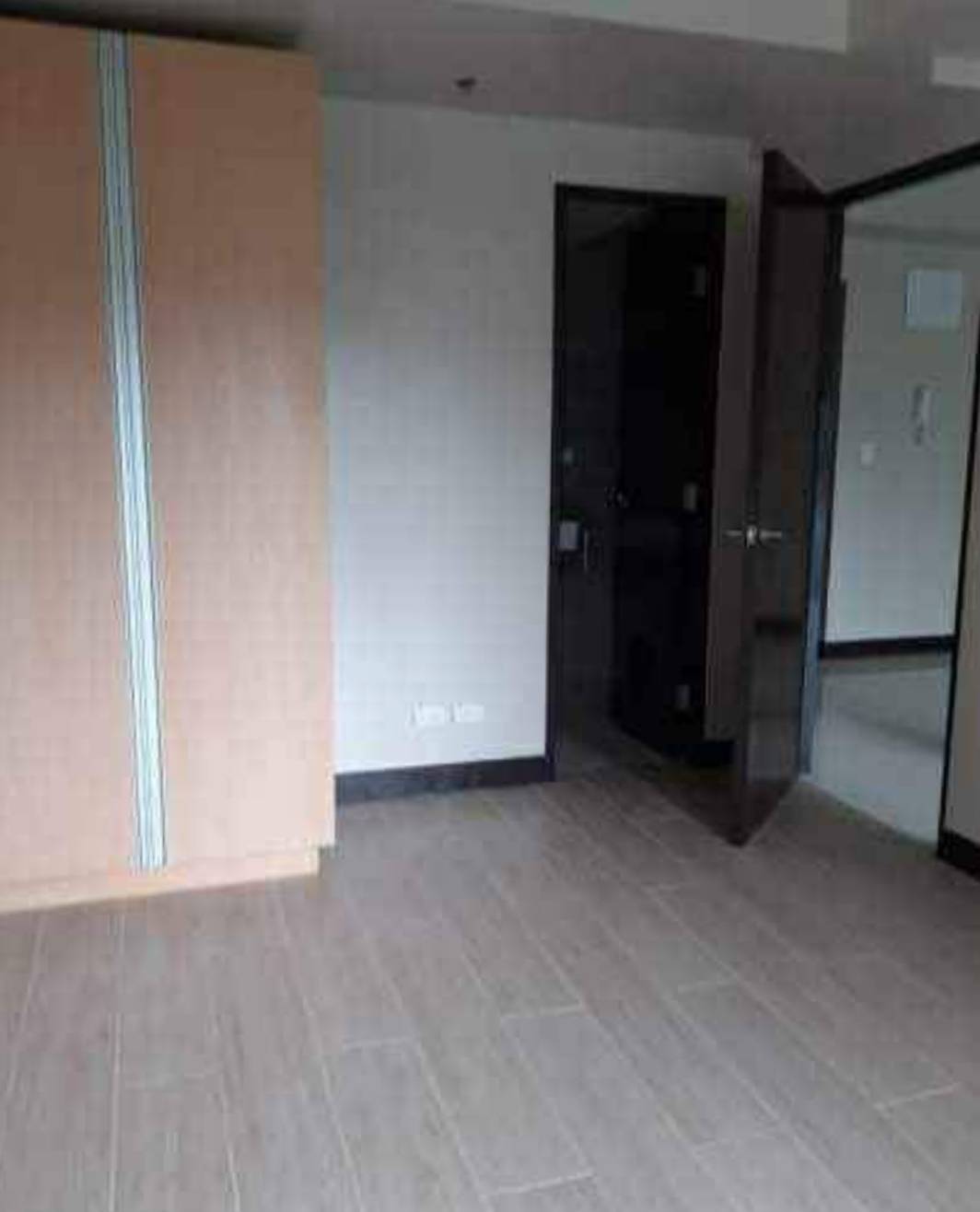 Condo Unit For Rent at Golfhill QC