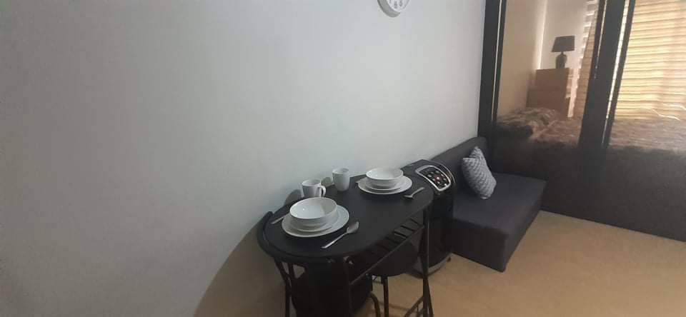 One Oasis Condominium For Rent