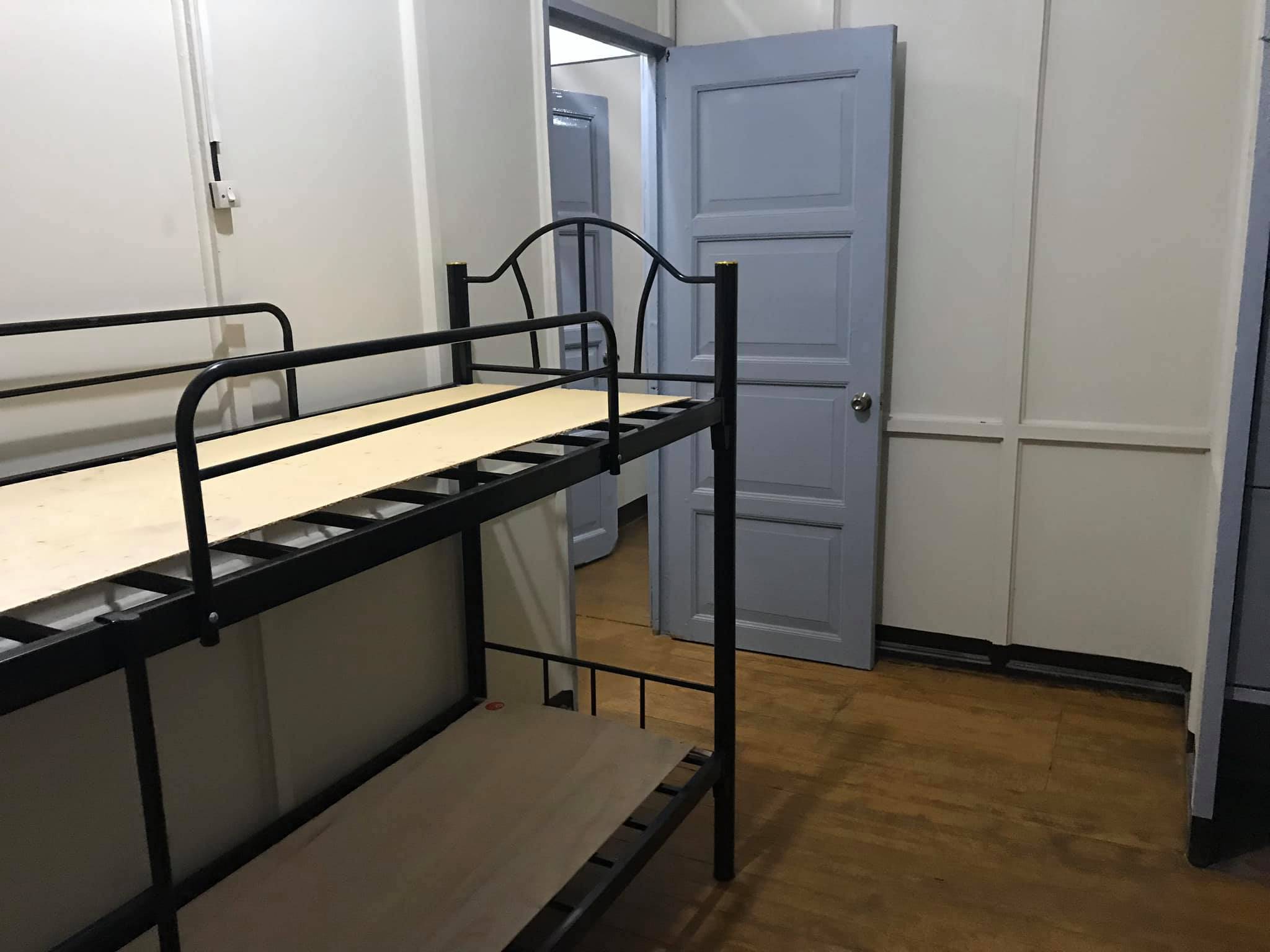 Manreza's Female Bedspacer