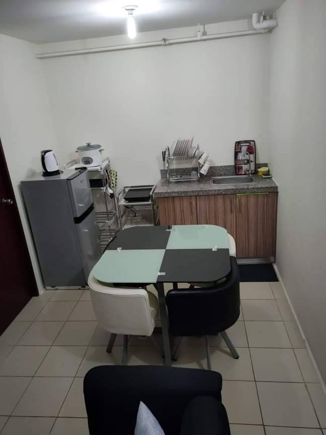 The Den Condo Bedspacer