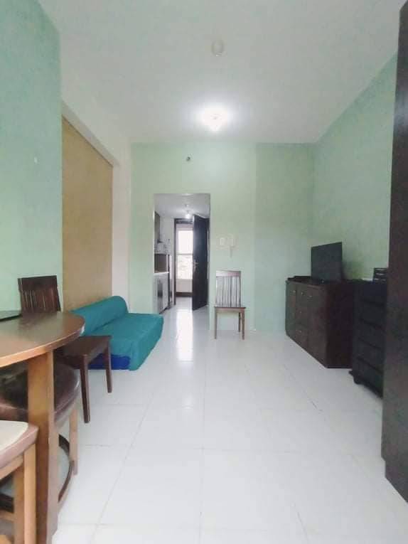 Studio unit at One Capitol Condominium