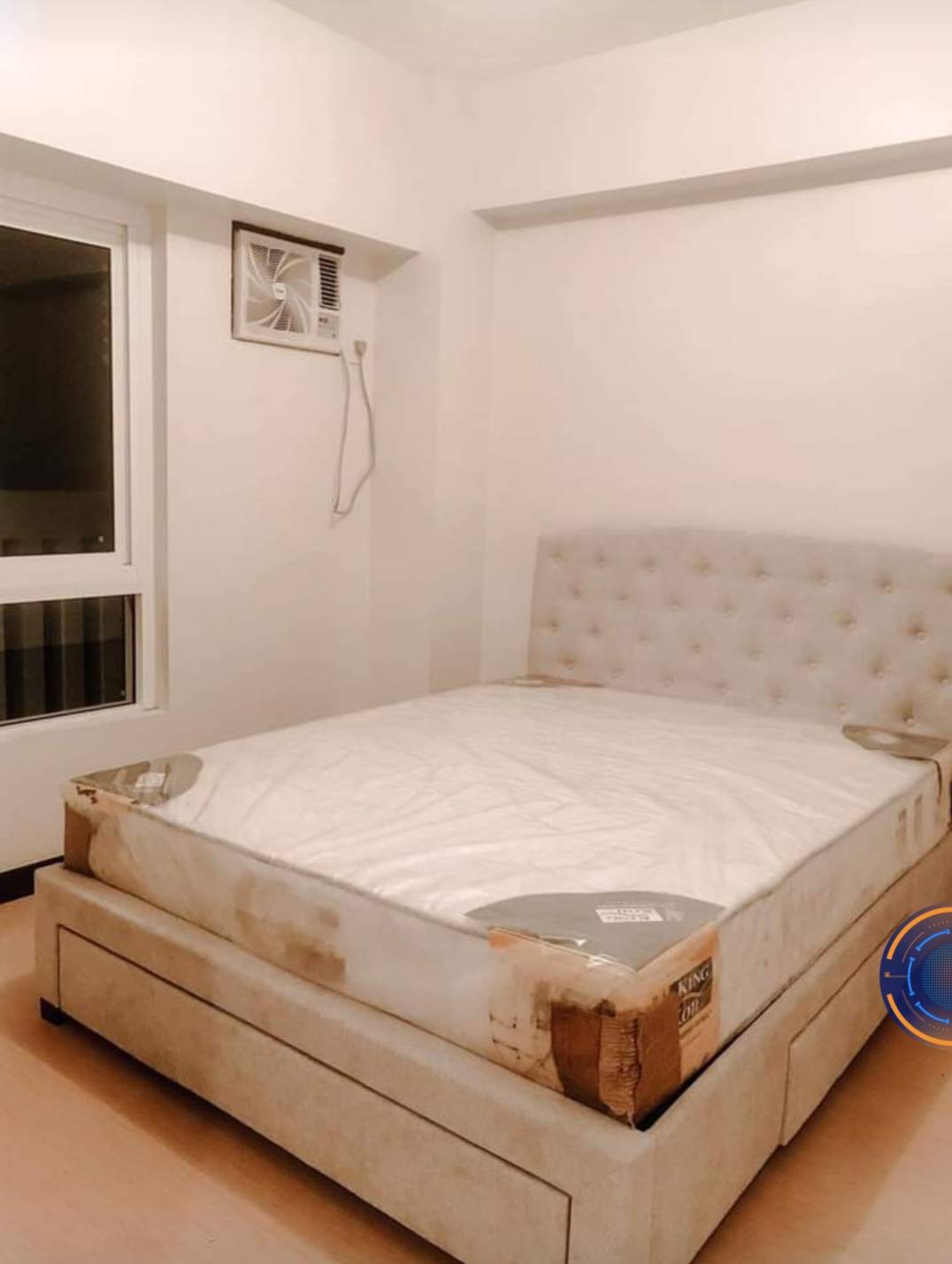 2BR with Balcony in Sheridan Towers