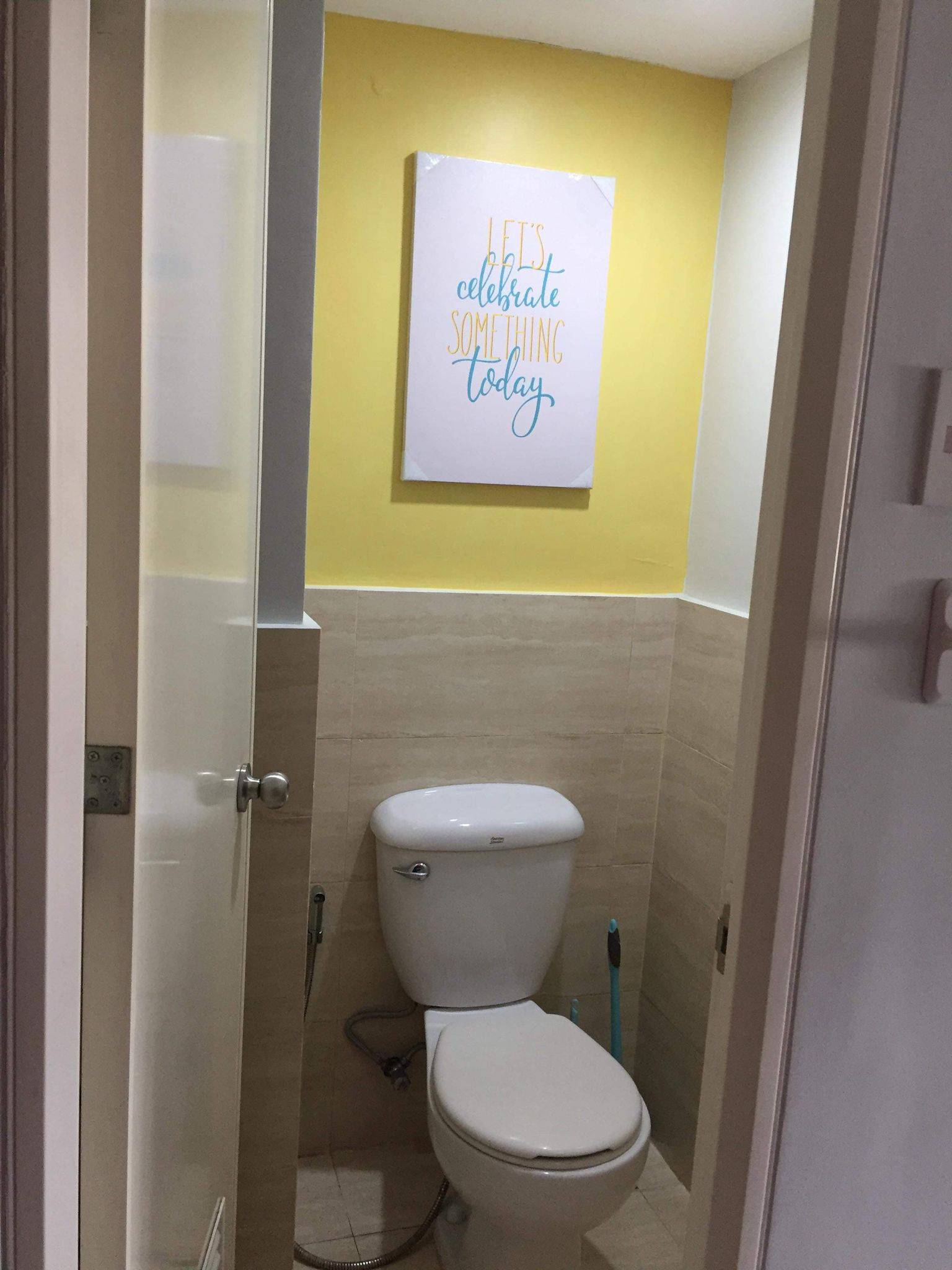 Studio Unit at La Guardia Flats 2