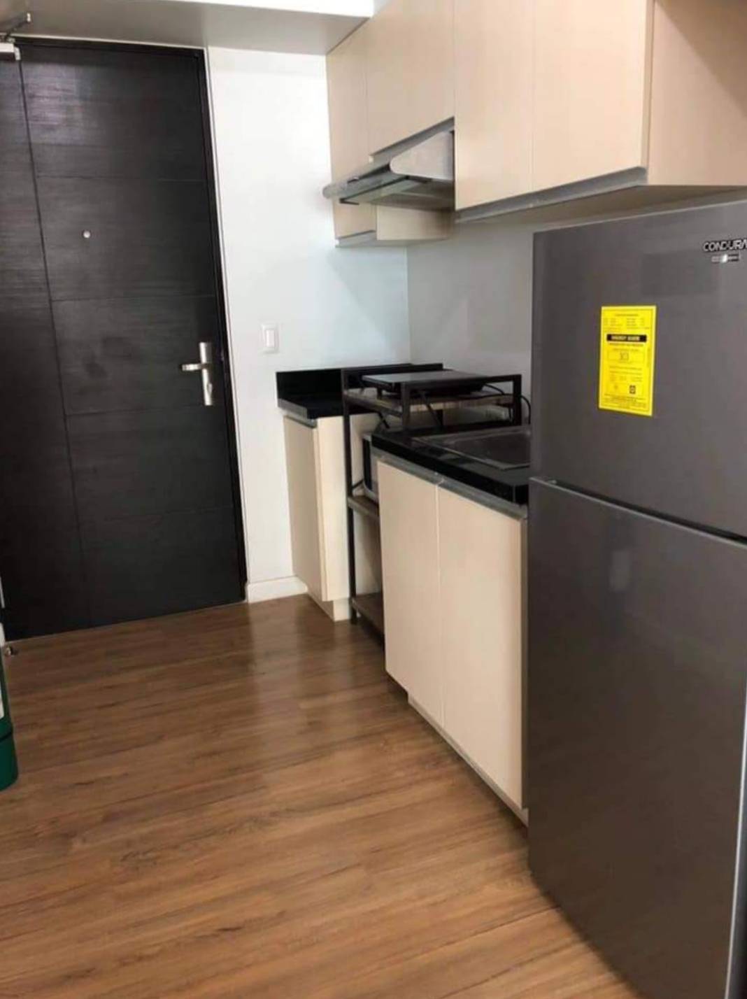 Condo For Rent at The Solstice Tower 1