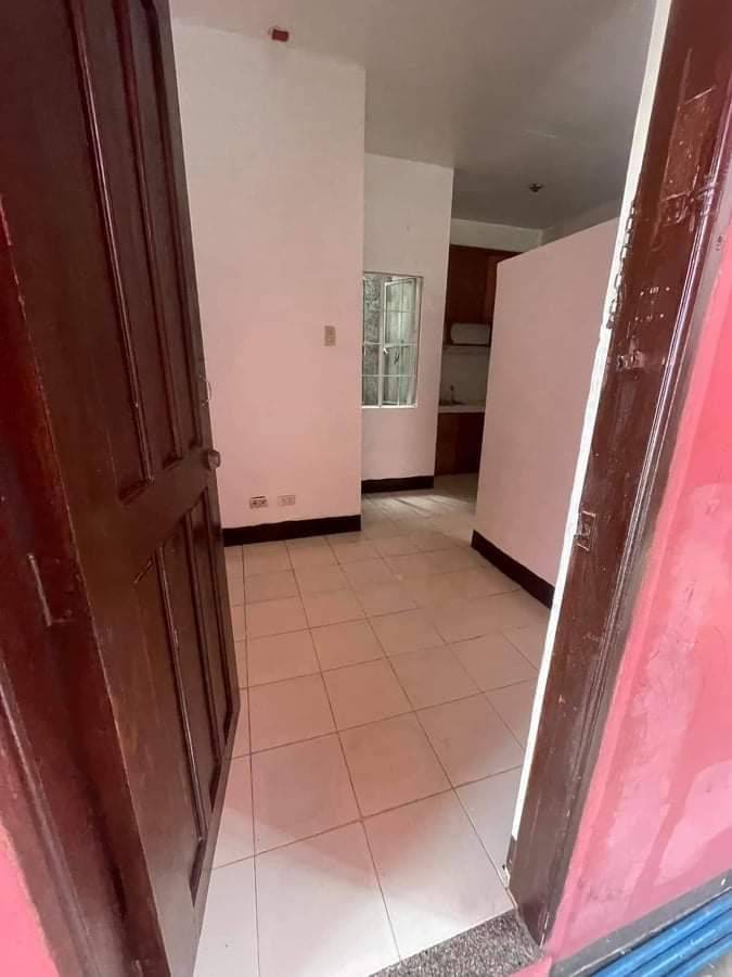 APARTMENT FOR RENT IN ADMIRAL