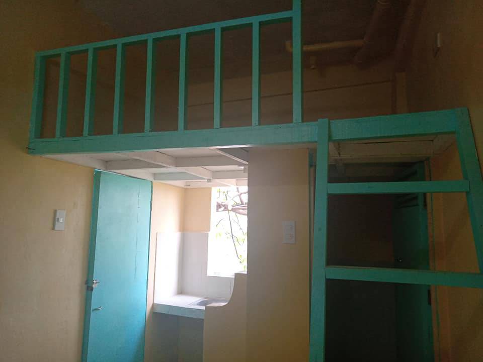 Room For Rent At Pinalagad Valenzuela