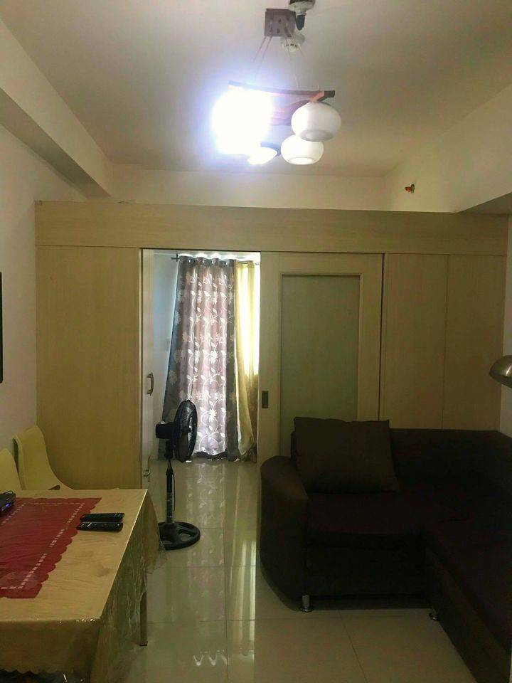 1BR with Balcony Condo Unit For Rent