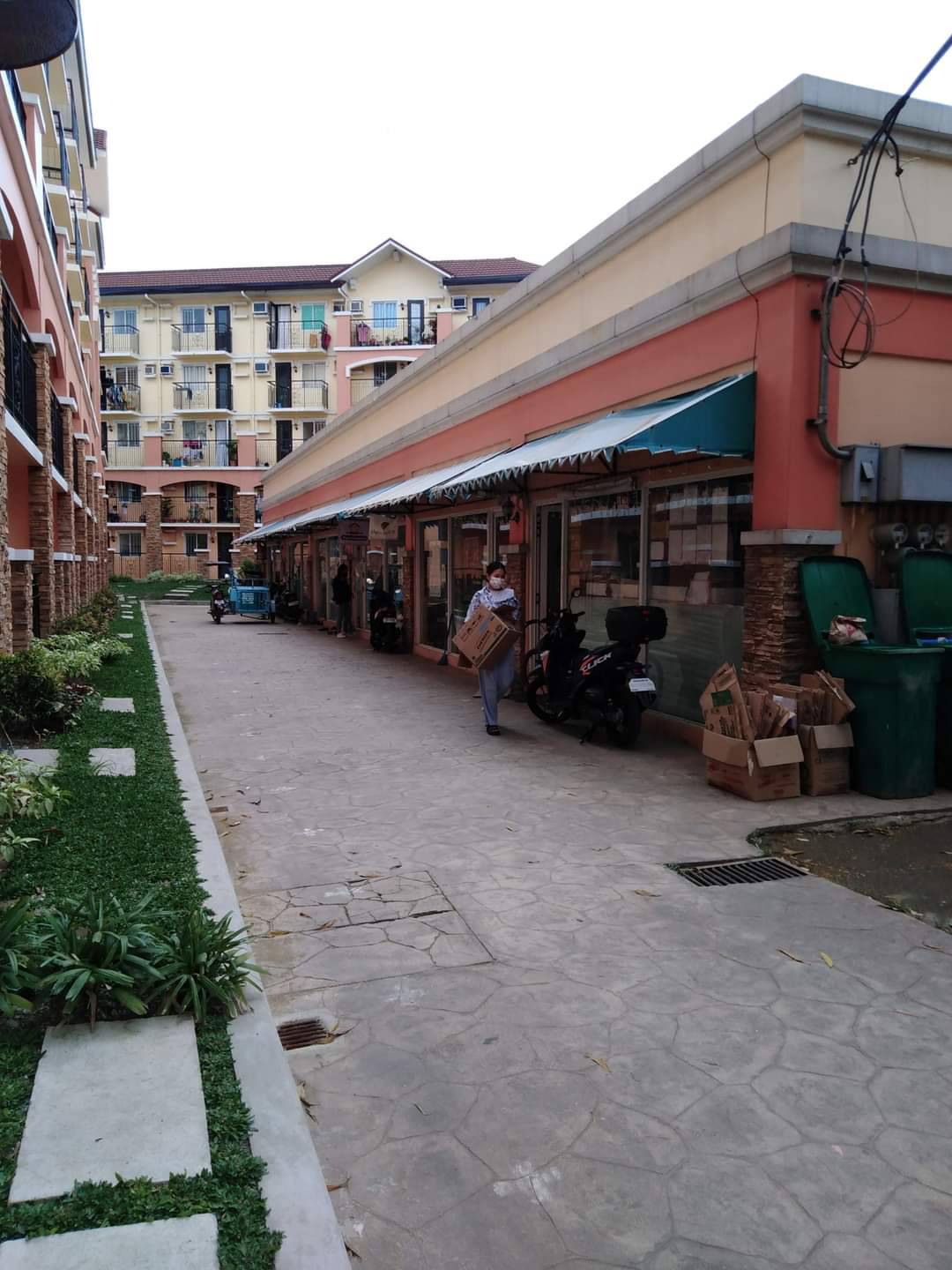 Condo Bedspace at Arezzo Place