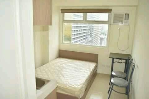 Condo For Rent at Urban Deca Tower